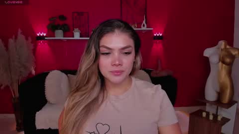 sofia_velvetx online show from June 16, 1:25 pm