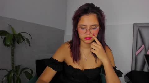 Sofa online show from September 17, 11:56 am