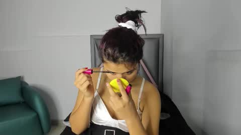 Sofa online show from September 27, 11:59 am