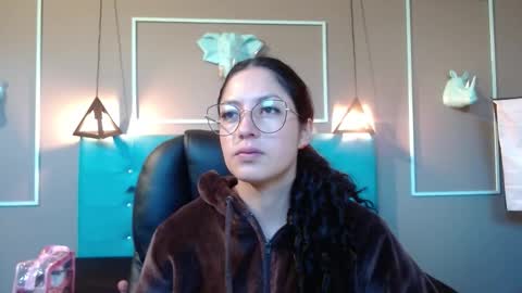 Snapshot of sofia_white3 chatting on October 15, 10:59 am Sofa online show from October 15, 10:59 am