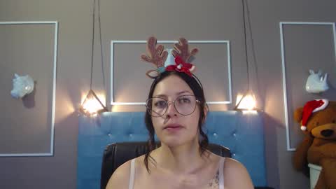 Sofa online show from December 14, 11:15 am