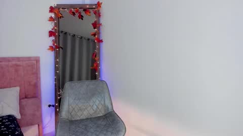 Snapshot of sofia_wilson_ chatting on October 29, 3:03 pm Sofia Wilson online show from October 29, 3:03 pm