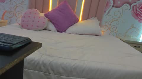 sofiaabigboobs online show from December 4, 11:52 am