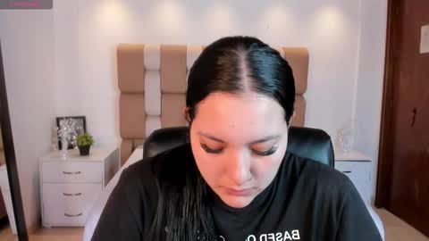 Sofia caramel online show from December 18, 4:13 pm