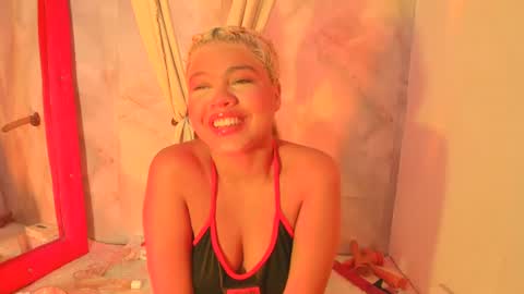 sofiacastillo01 online show from June 28, 1:28 pm