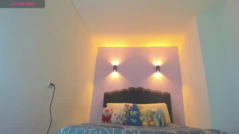 Sofia online show from December 21, 3:13 am