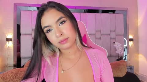Snapshot of sofiacortez chatting on January 31, 5:53 pm Sofia online show from January 31, 5:53 pm