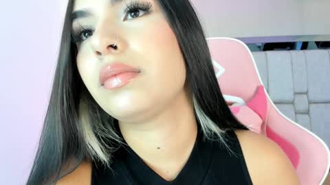 Snapshot of sofiacortez chatting on February 8, 11:44 am Sofia online show from February 8, 11:44 am