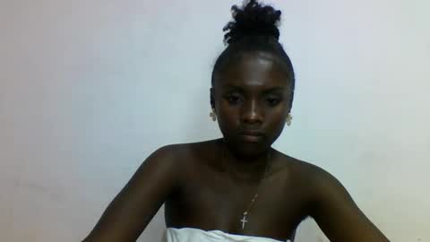 sofia online show from February 25, 6:28 pm