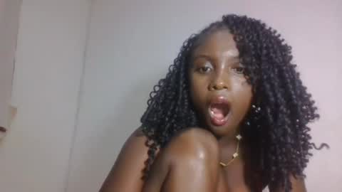 Snapshot of sofiafa chatting on July 6, 4:31 am sofia online show from July 6, 4:31 am