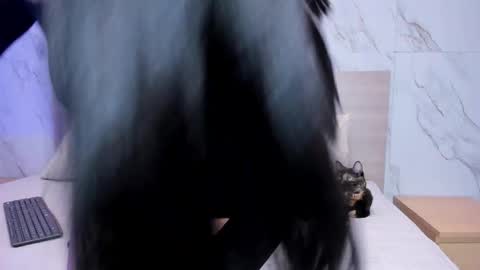 SOFI  online show from November 30, 7:29 pm