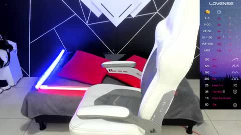 Snapshot of sofiakey chatting on December 27, 5:42 am sofia online show from December 27, 5:42 am