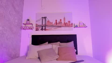 Snapshot of sofialujan_ chatting on February 17, 11:55 pm sofialujan_ online show from February 17, 11:55 pm