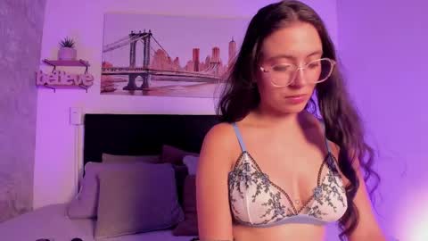 Snapshot of sofialujan_ chatting on February 27, 12:43 am sofialujan_ online show from February 27, 12:43 am