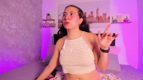 sofialujan_ online show from July 9, 11:31 pm