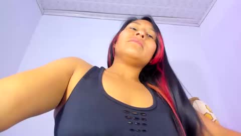 sofii milk online show from December 11, 4:07 am