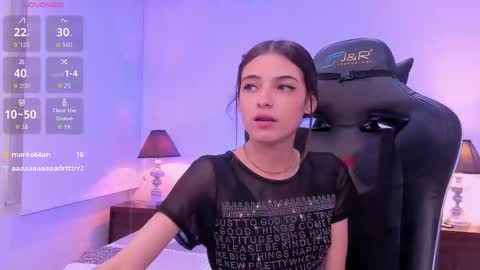 Sofia  Help me reach 5K followers  online show from January 19, 2:32 pm