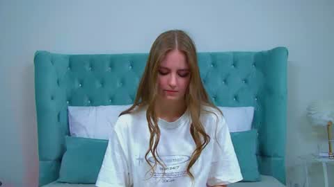 Sofia online show from June 26, 7:07 pm
