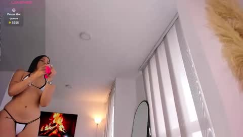 Snapshot of sofiawiliam chatting on March 12, 1:06 pm sofia wiliam online show from March 12, 1:06 pm