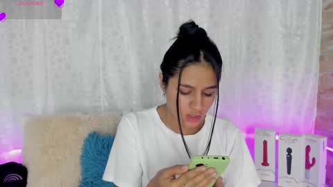 Snapshot of sofiaxmiller chatting on March 2, 10:48 pm Danna Sofia online show from March 2, 10:48 pm