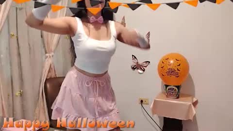 Snapshot of sofibelladelavega chatting on October 29, 3:58 pm Sofi Bella online show from October 29, 3:58 pm