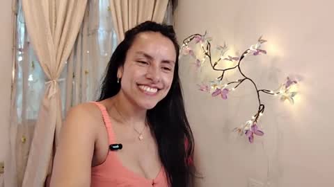 Snapshot of sofibelladelavega chatting on May 11, 7:11 pm Sofi Bella online show from May 11, 7:11 pm