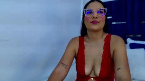 Sofia Cabrera online show from June 14, 10:01 pm