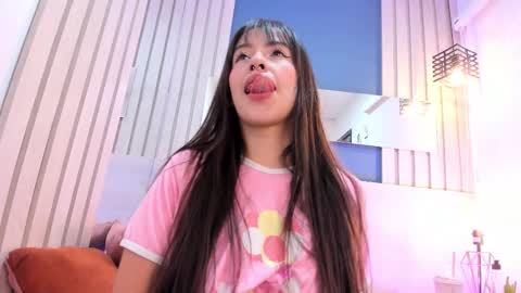 Snapshot of soficandy_ chatting on October 7, 11:51 am soficandy_ online show from October 7, 11:51 am