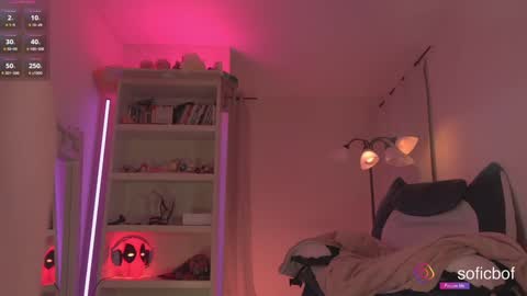 Snapshot of soficb chatting on September 23, 9:40 pm Sofi online show from September 23, 9:40 pm