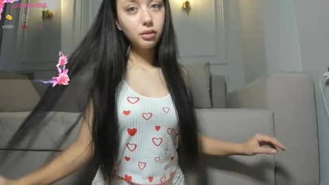 Snapshot of sofie__xoxo chatting on October 27, 6:39 am sofie__xoxo online show from October 27, 6:39 am