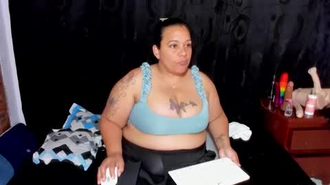 Snapshot of sofie_storm chatting on March 18, 5:38 pm Vicky online show from March 18, 5:38 pm