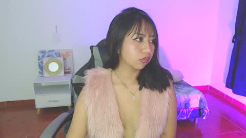 sofii__777 online show from December 1, 6:46 pm