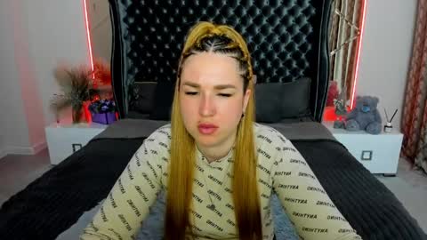 Snapshot of sofii_darling chatting on March 31, 5:24 pm sofii_darling online show from March 31, 5:24 pm