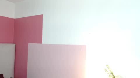 Snapshot of sofii_diaz chatting on December 19, 6:45 pm SOFIA online show from December 19, 6:45 pm