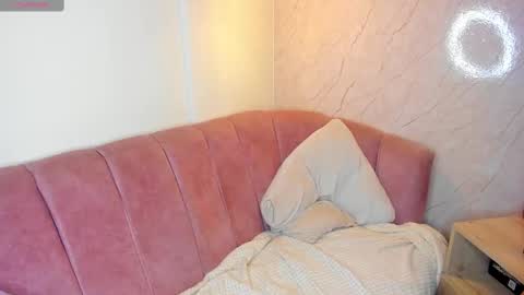 Snapshot of sofii_miller_ chatting on February 26, 6:32 pm online show from February 26, 6:32 pm