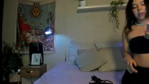 sofii_wild online show from June 12, 12:15 pm