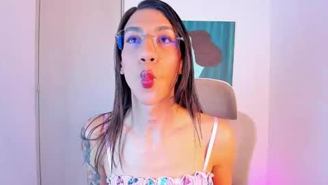 Snapshot of sofiia_grey_ chatting on March 24, 3:28 pm Sofi online show from March 24, 3:28 pm