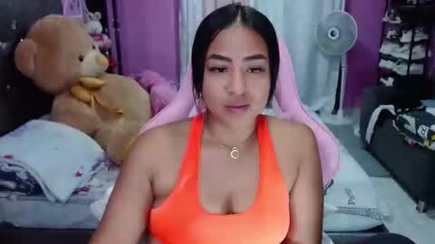 Snapshot of sofiiadreams chatting on February 12, 2:01 pm sofia Dreams online show from February 12, 2:01 pm