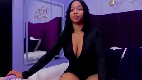 sofiifox online show from January 7, 11:48 am