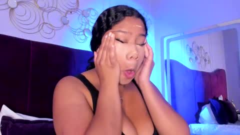 sofiifox online show from May 11, 1:28 pm