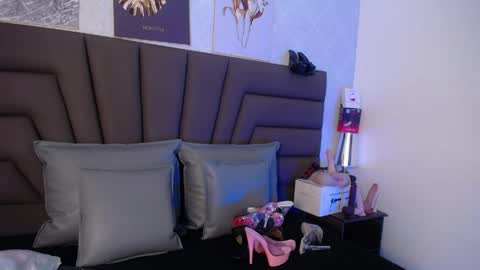Snapshot of sofiperez_ chatting on March 30, 11:22 am online show from March 30, 11:22 am