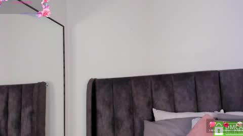 Snapshot of sofiscott_ chatting on January 5, 2:30 pm Sofia online show from January 5, 2:30 pm