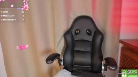 Snapshot of sofiscott_ chatting on January 31, 9:37 pm Sofia online show from January 31, 9:37 pm