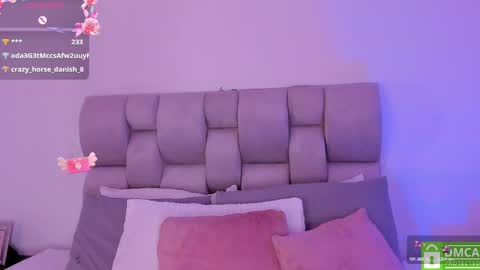 Snapshot of sofiscott_ chatting on February 9, 5:22 pm Sofia online show from February 9, 5:22 pm