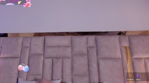 Snapshot of sofiscott_ chatting on September 15, 8:03 am Sofia online show from September 15, 8:03 am