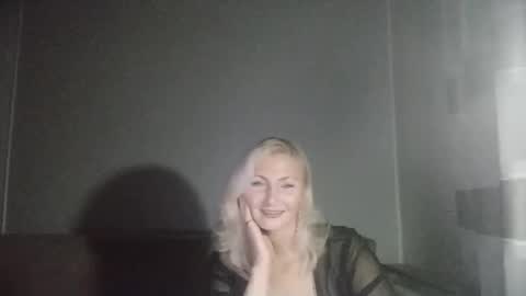 Snapshot of sofishine11 chatting on November 7, 3:45 pm Sofi online show from November 7, 3:45 pm