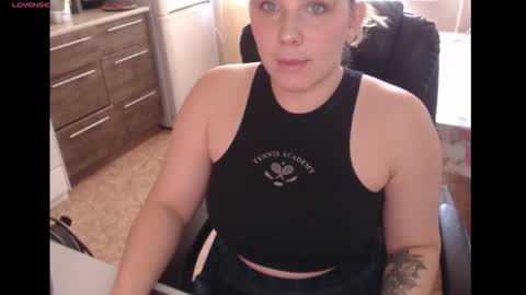 sofiyamila online show from October 3, 6:43 am