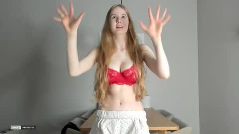 Snapshot of soft_katy chatting on April 17, 8:12 pm kitty katy online show from April 17, 8:12 pm