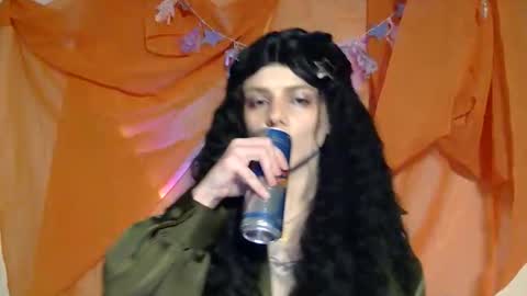 Snapshot of softgothlover chatting on March 22, 12:36 am softgothlover online show from March 22, 12:36 am