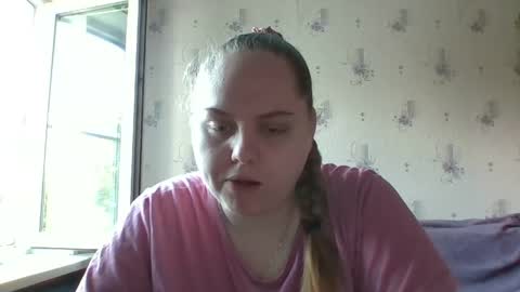Snapshot of softhypnose chatting on June 5, 10:43 am softhypnose online show from June 5, 10:43 am
